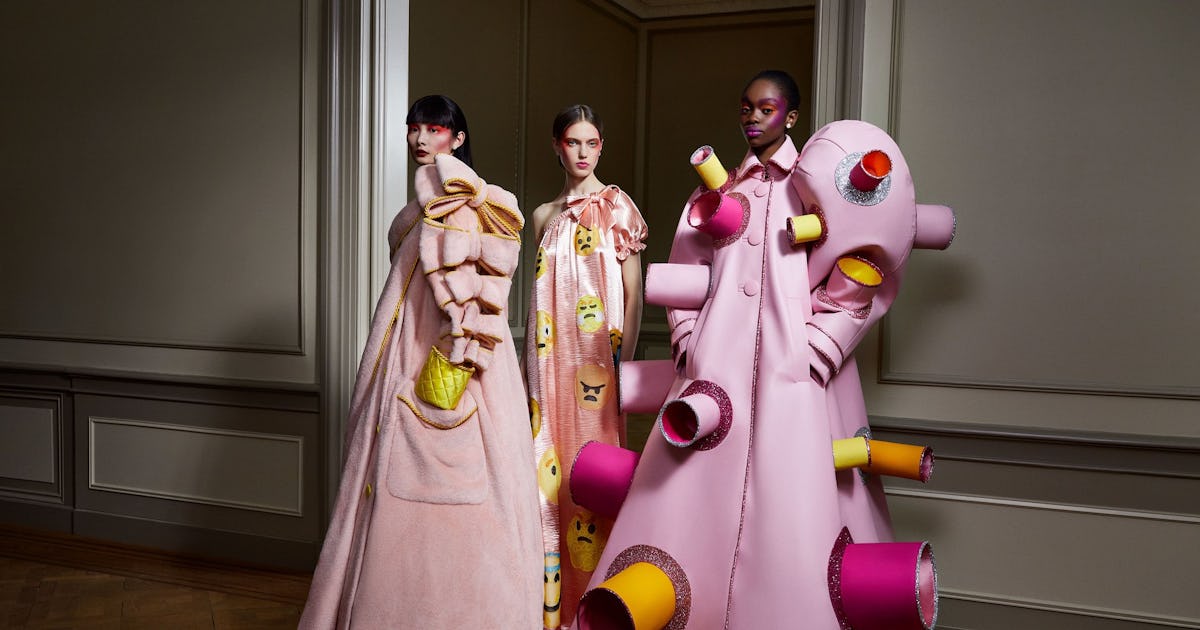 Viktor And Rolf Can Still Make You Laugh This Digital Couture Week Viktor And Rolf Can Still Make You Laugh This Digital Couture Week