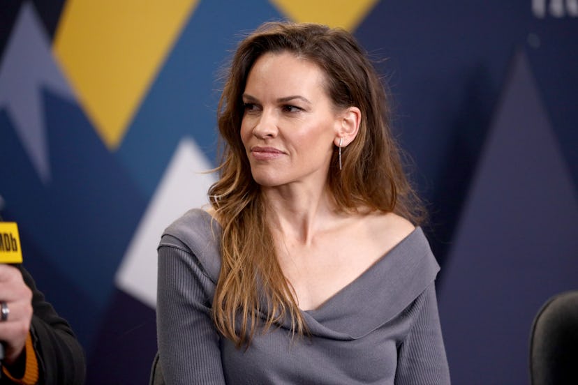 hilary swank looking left