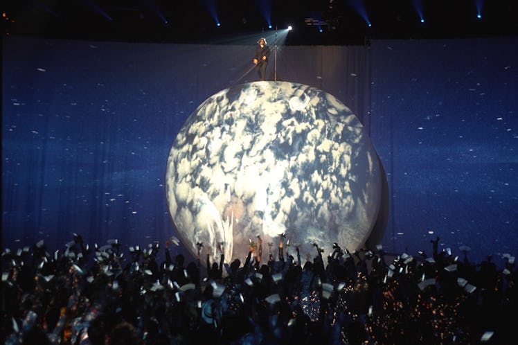 Kenzo Takada taking his bow