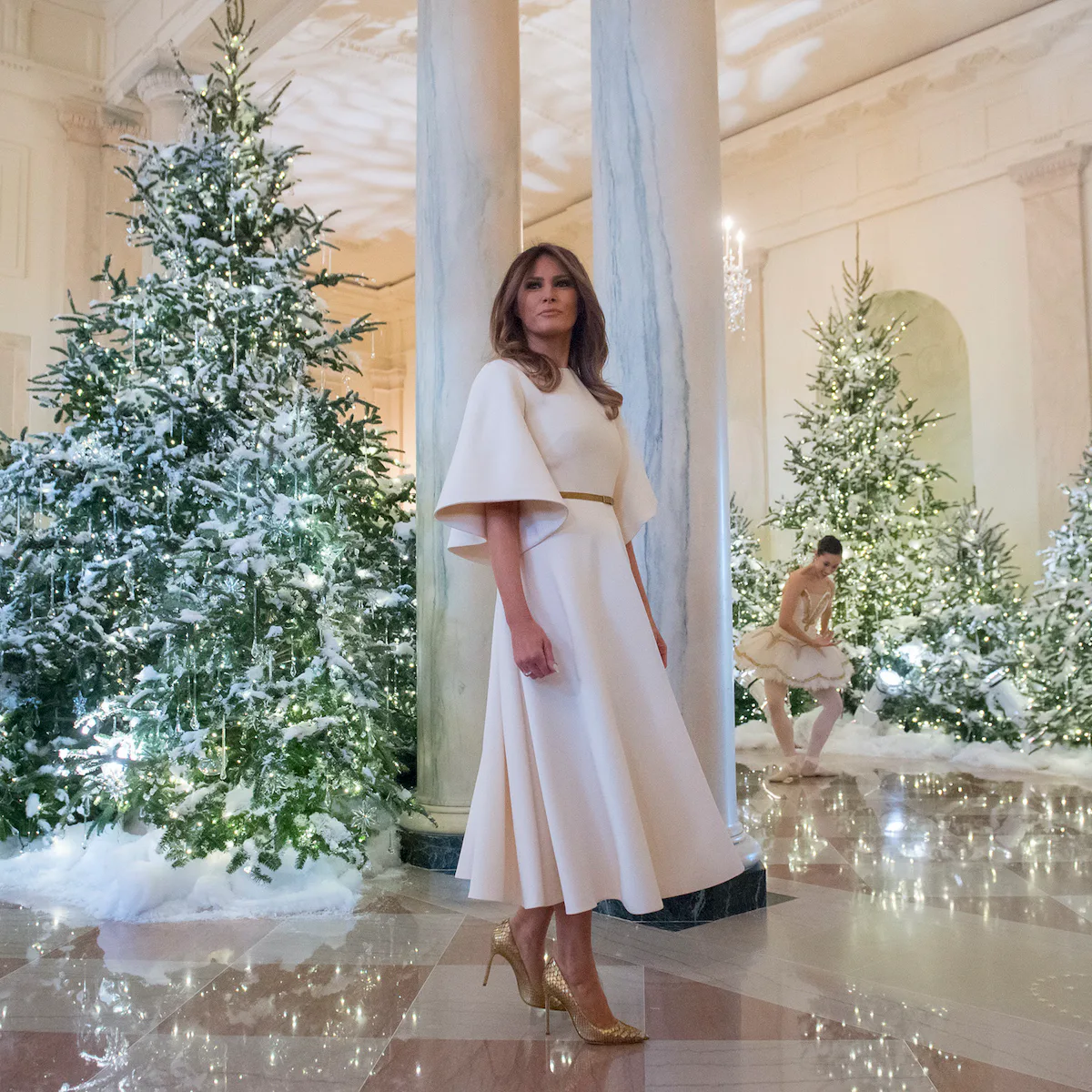 melania christmas dress Inside Melania's Plan to Stop Being a Grinch About Christmas