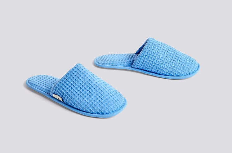 Hay Waffle Slippers in blue