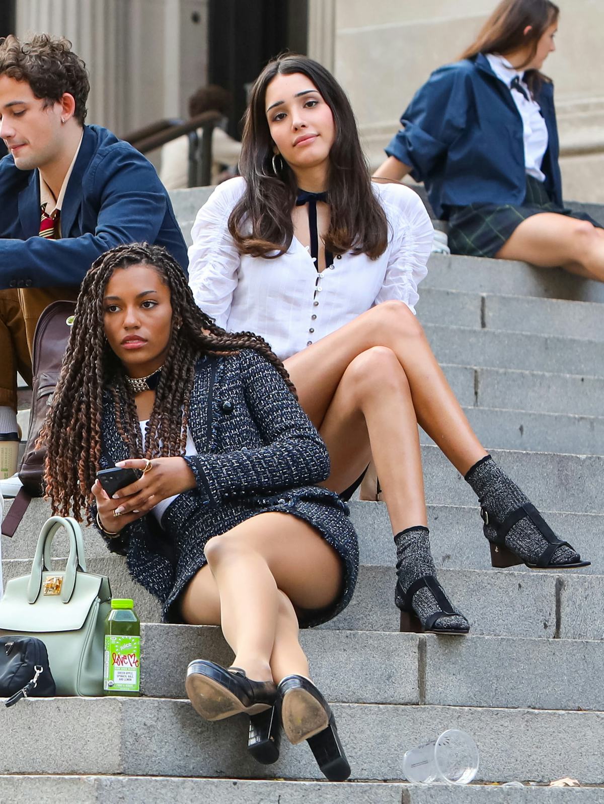 Are These The Gossip Girl Reboot S New Blair And Serena Are These The Gossip Girl Reboot S New Blair And Serena