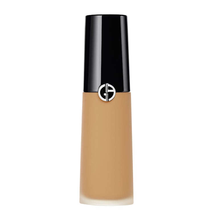 Armani luminous silk concealer