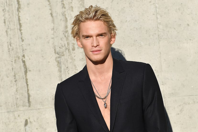 Cody Simpson in a necklace.