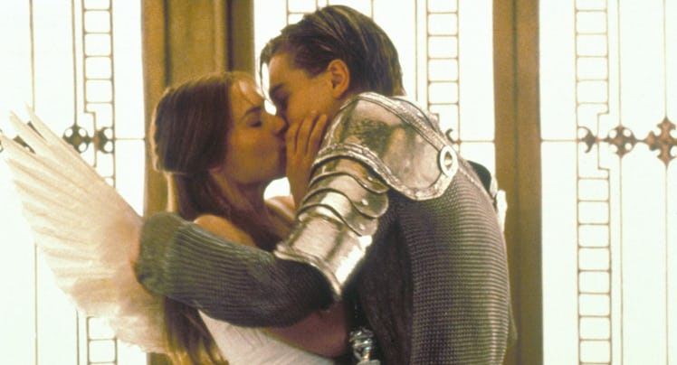 Leonardo DiCaprio and Claire Danes kissing in Romeo and Juliet