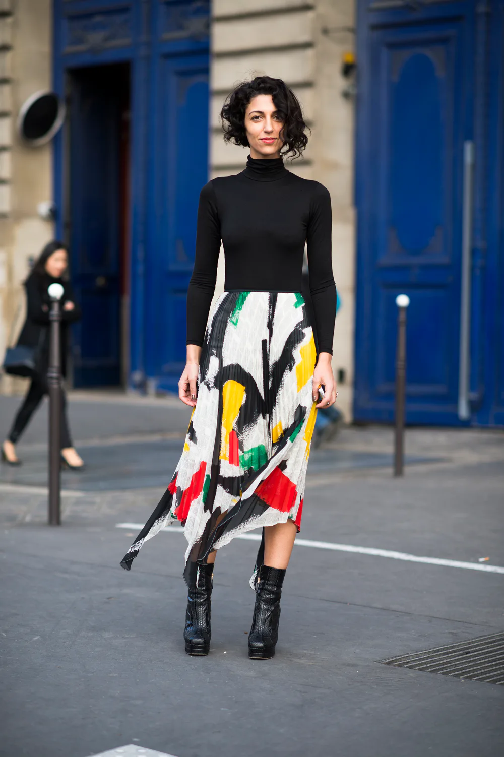 How To Style Art-Inspired Prints For Everyday Wear