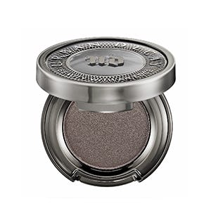 Eye Makeup Looks: The Must-Have Shadow Color
