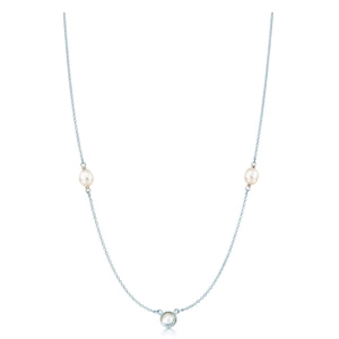 Elsa Peretti® Color by the Yard sprinkle necklace in silver with a moonstone