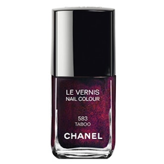 Le Vernis Nail Colour in Taboo