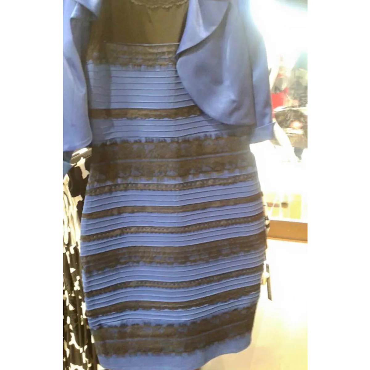 Rachel Solves #TheDress Dilemma Once And For All Rachel Solves #TheDress Dilemma Once And For All