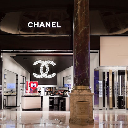 Chanel Opens Boutique at The Shops at Crystals in Las Vegas – WWD