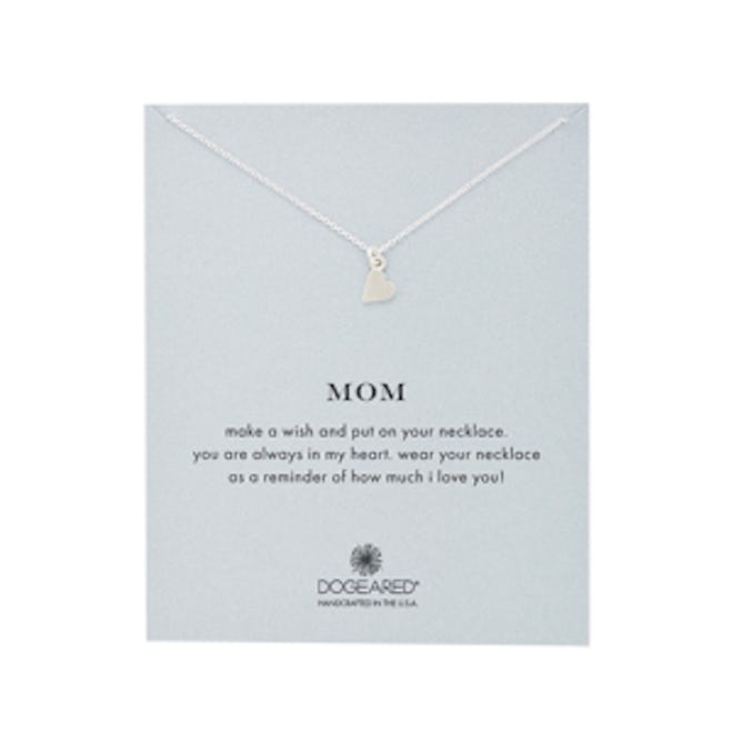 ‘Mom’ Pendant Necklace