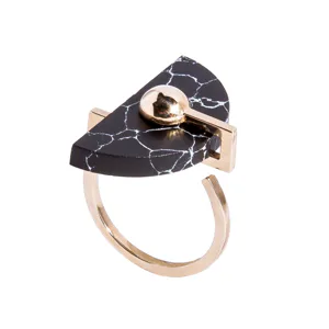 Less Is More: The Modern Alternative To Flashy Statement Jewelry