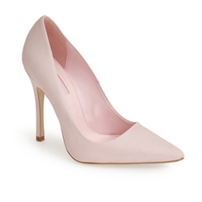 Gallop Pointy Toe Leather Pump