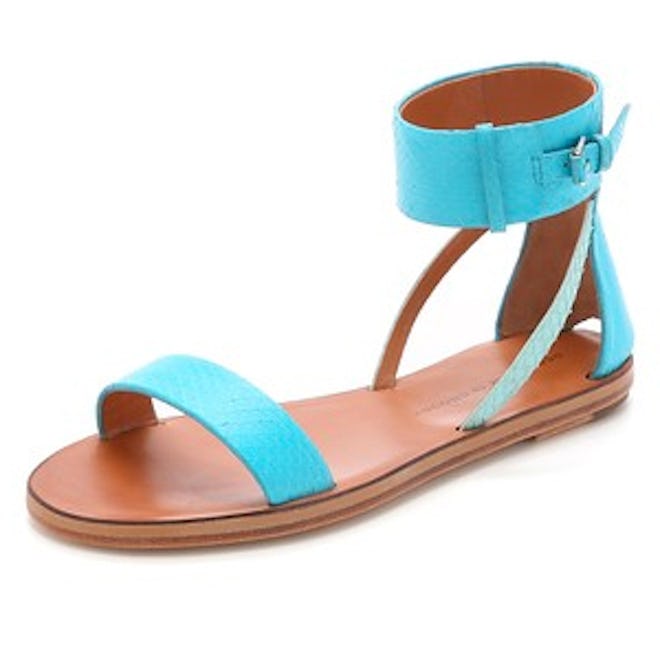 10 Crosby Pier Flat Sandal