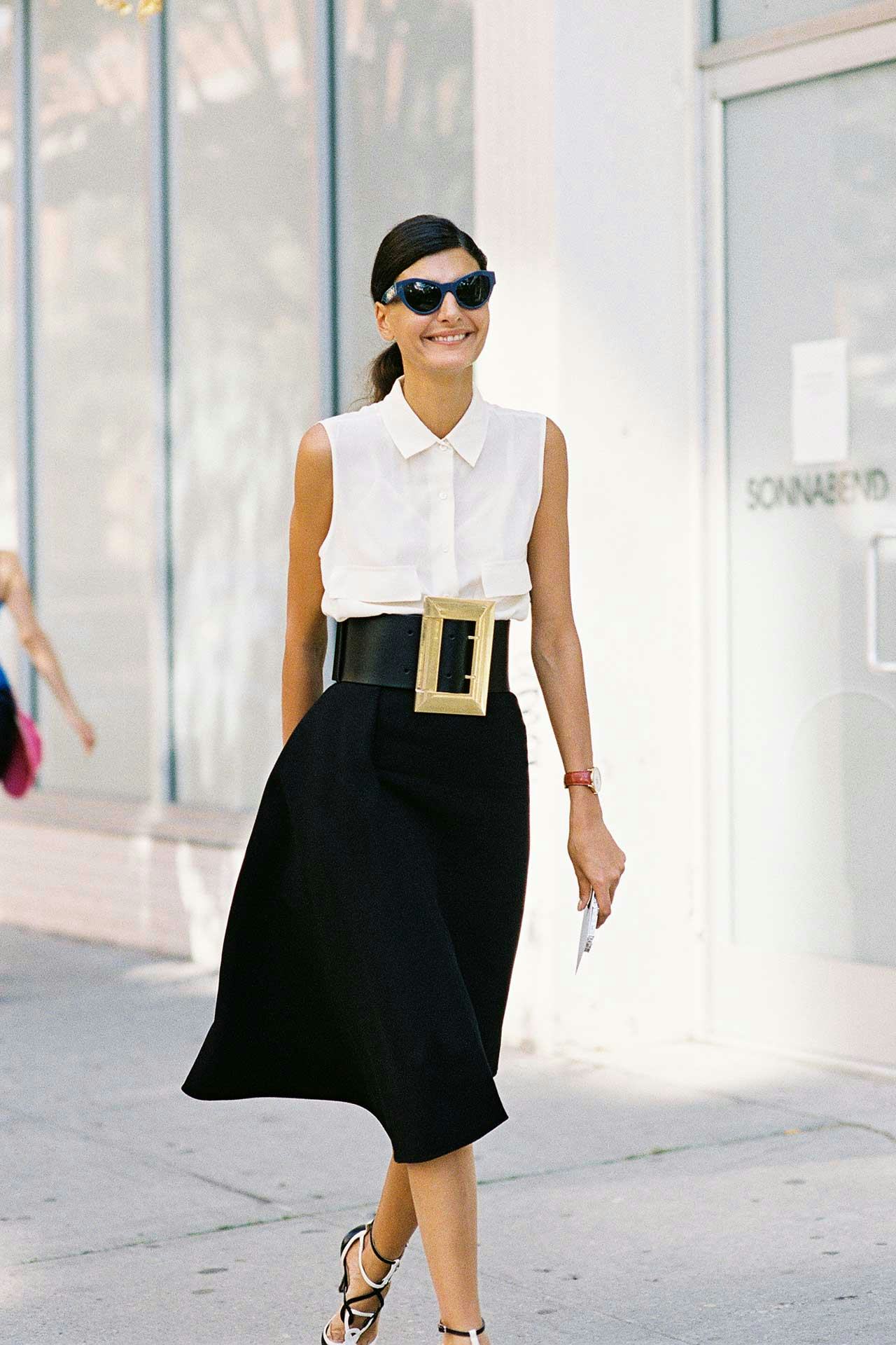 how to wear a wide belt