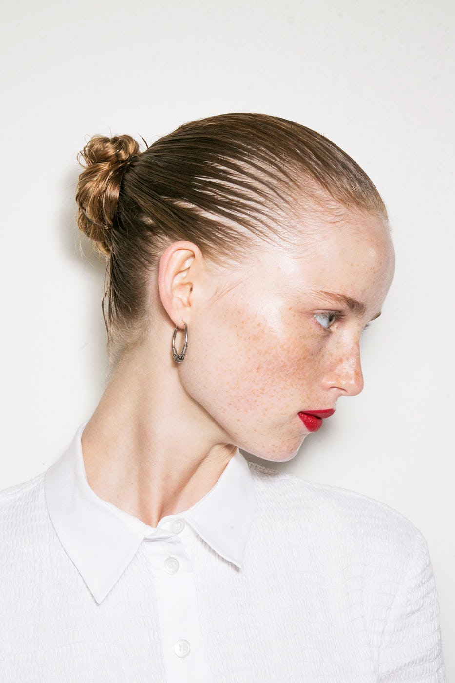 A model looking polished in a pinch 