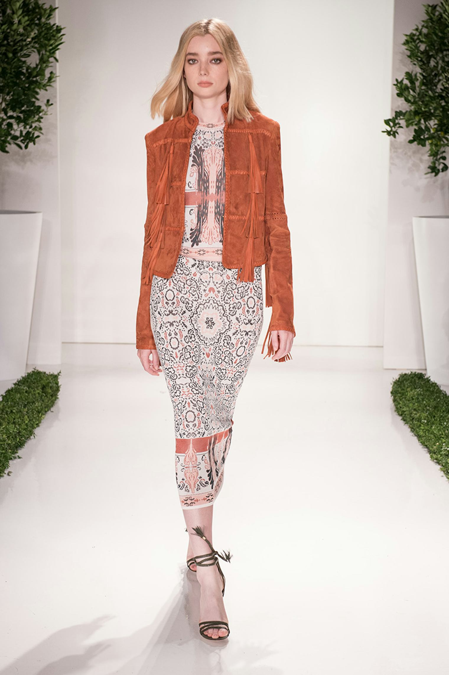 Rachel Zoe’s Spring 2016 Collection Defines Romance Rachel Zoe Rachel Zoe’s Spring 2016 Collection Defines Romance
