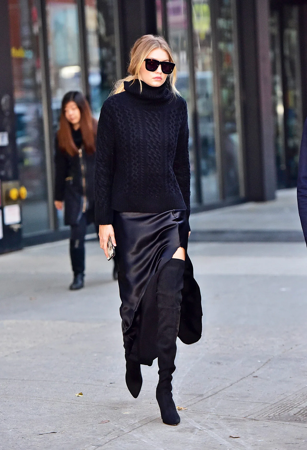 Gigi Hadid’s Effortless Answer To Holiday Dressing