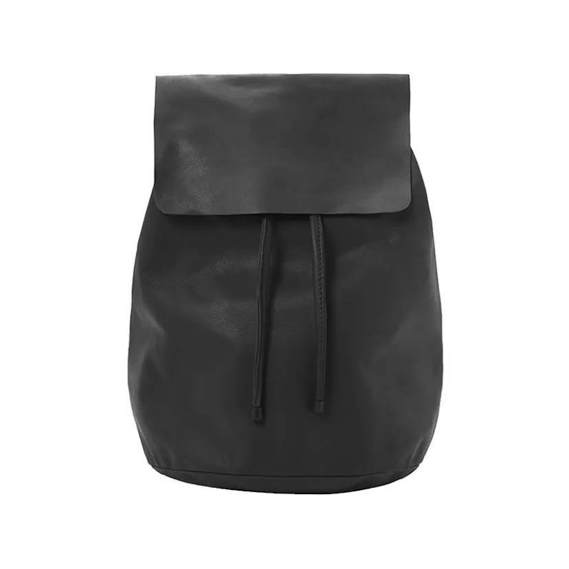 12 Backpacks Acceptable For Fashion Girls
