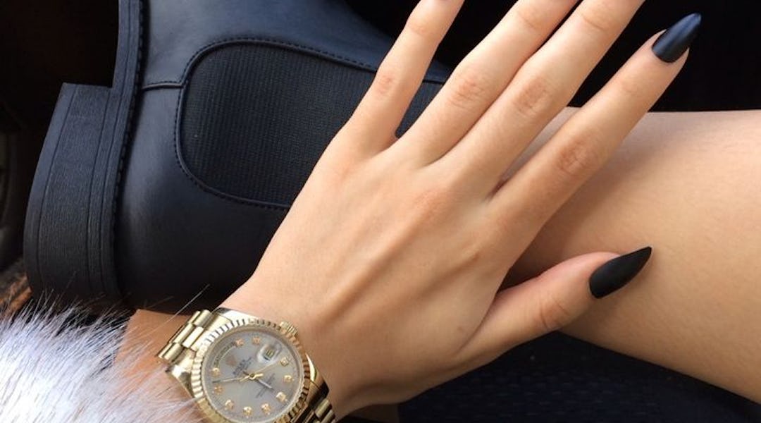 I Tried Acrylic Nails And This Is What Happened