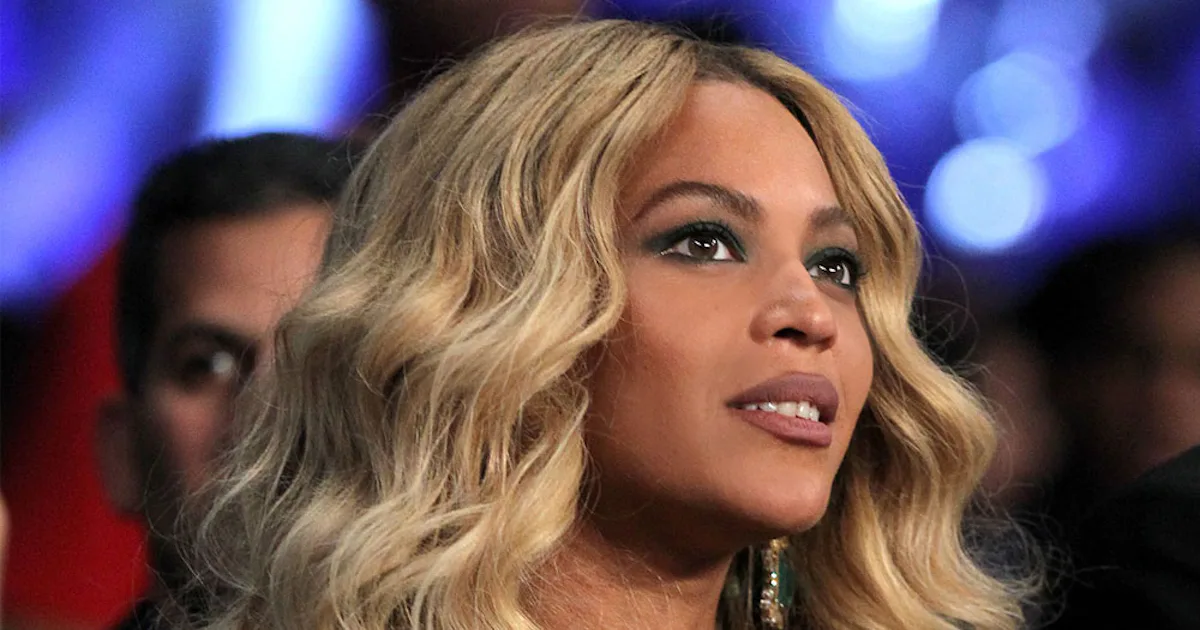 See The Gifts Beyoncé Is Giving This Holiday Season