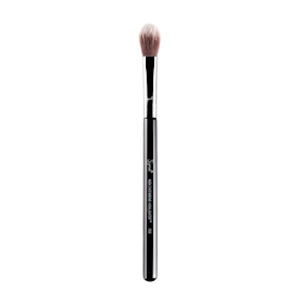 High Cheekbone Highlighter Brush