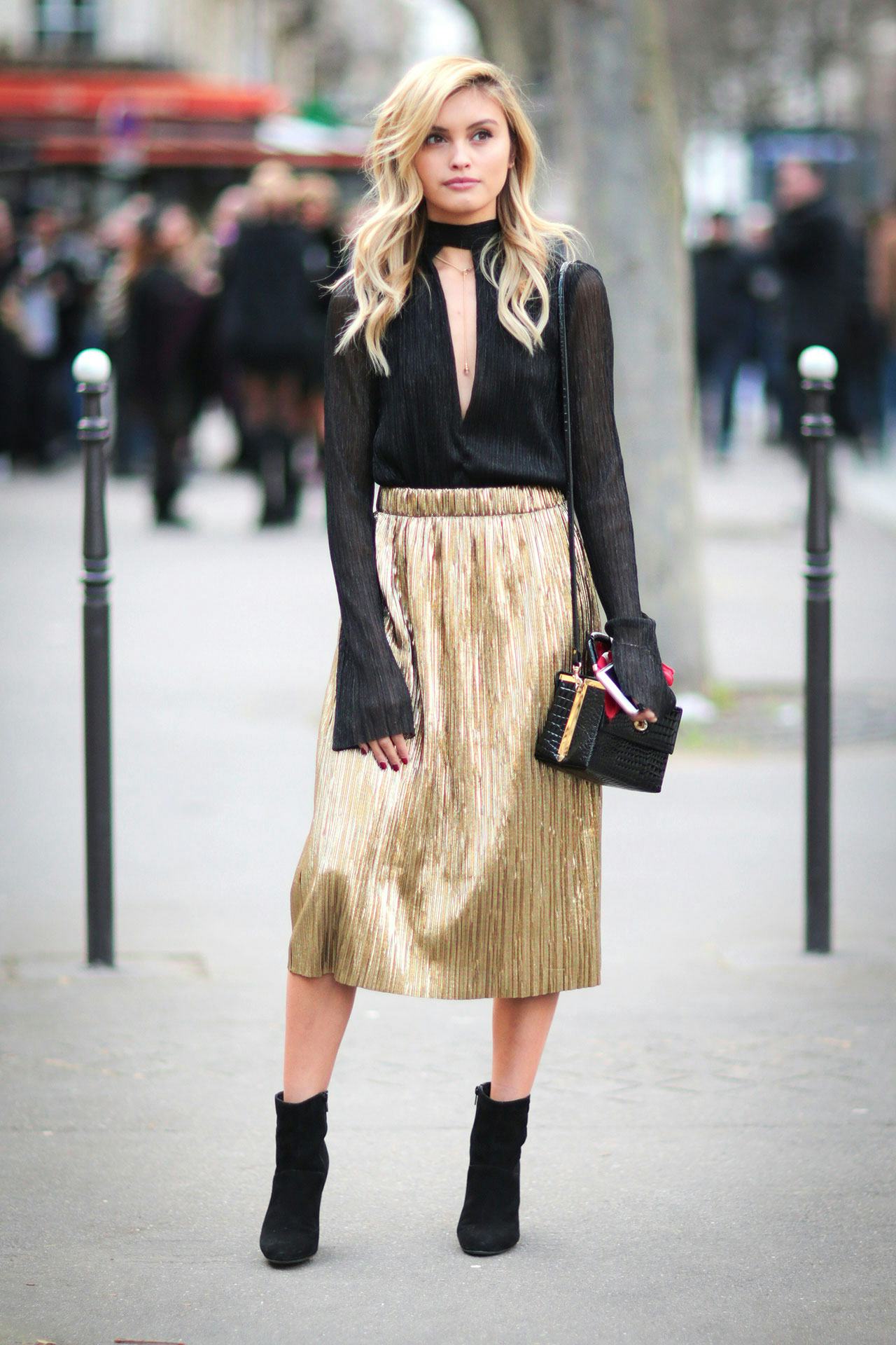 Metallic hotsell skirt trend