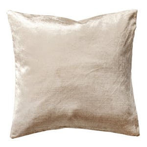 Simple Ways To Make Your Apartment Feel More Glamorous