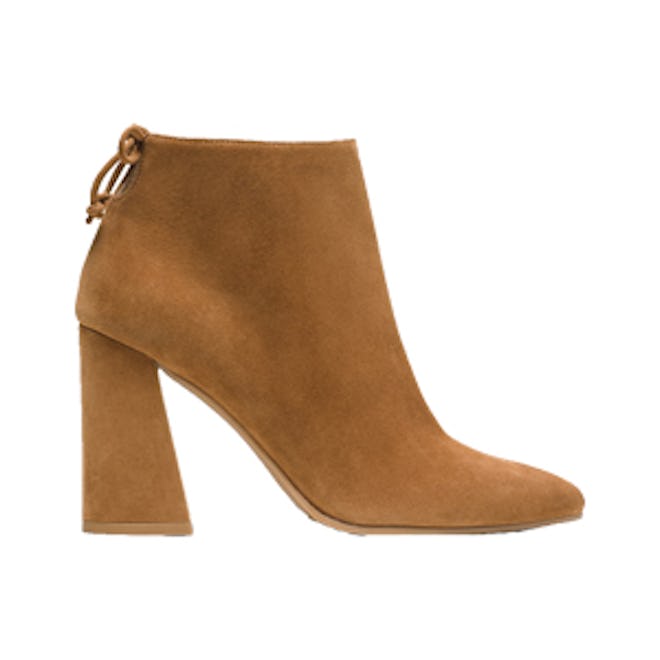 Grandiose Pointy Toe Boot