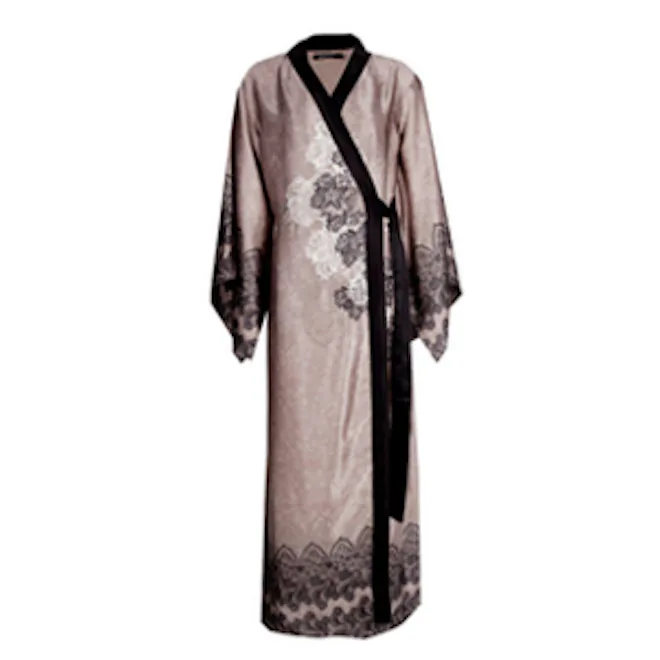 Kusaibi Robe The Fashion-Girl Hack For Dressing Up Your T-Shirt And Jeans