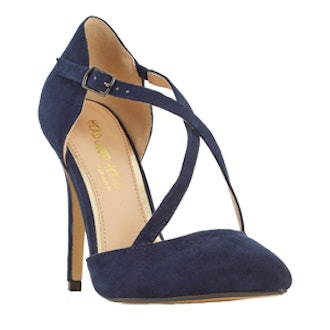 Cross Strap Pointed Toe Pump