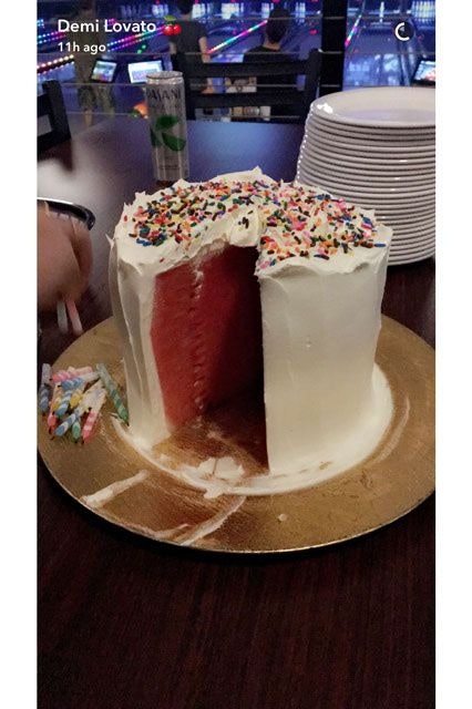 Share more than 68 demi lovato birthday cake