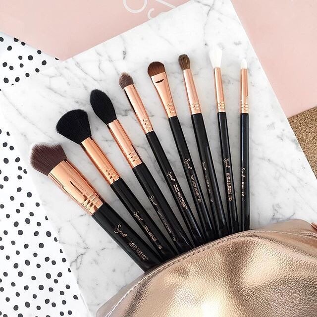 deep clean makeup brushes