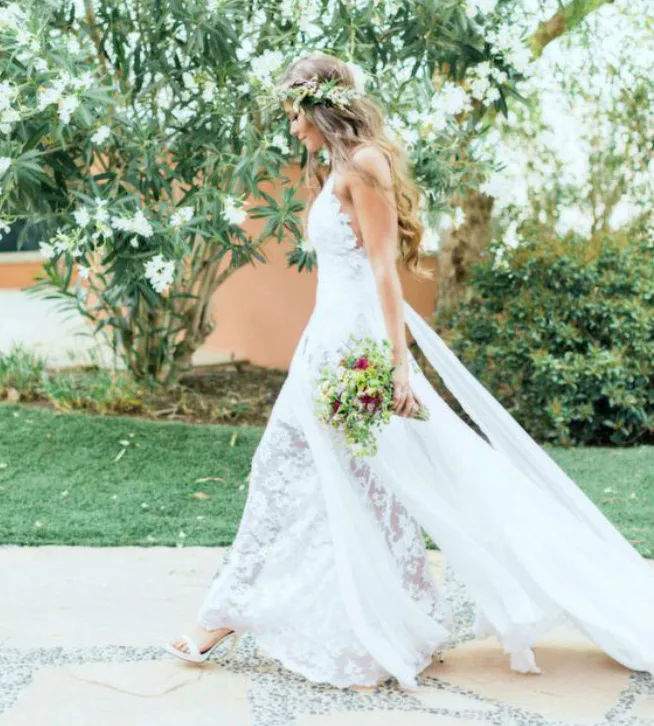 This Is The Most Popular Wedding Dress On Pinterest
