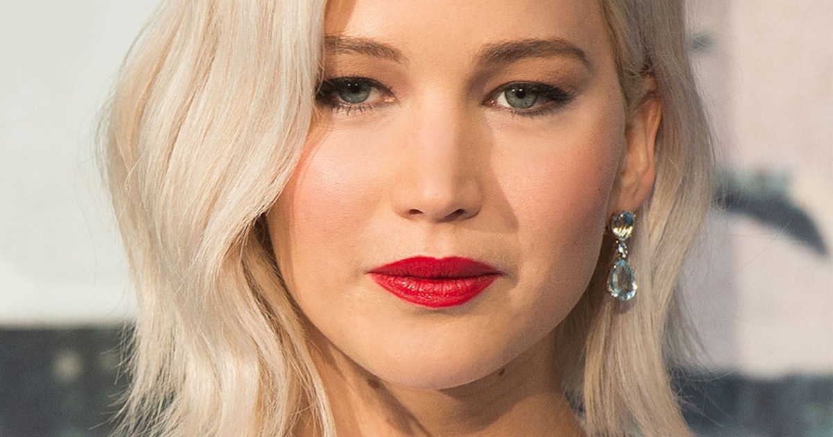 Jennifer Lawrence Has The Trick For Combatting Flyaway Hairs