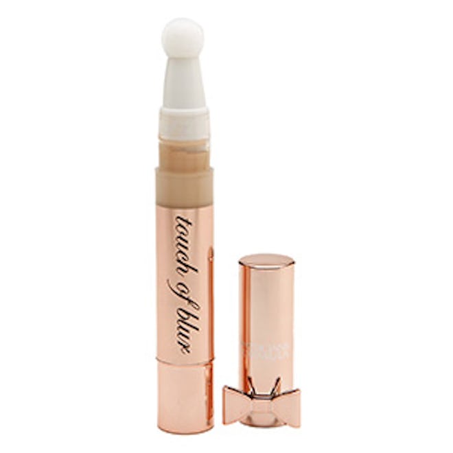 Nude Wear Touch of Blur Concealer