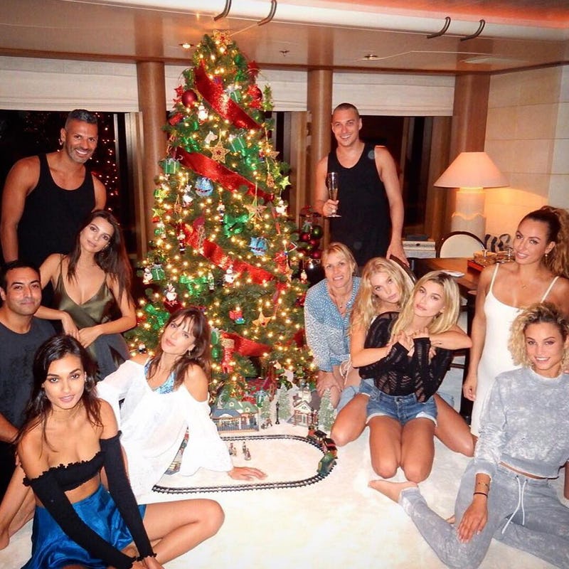 This Is How Celebrities Celebrate The Holidays