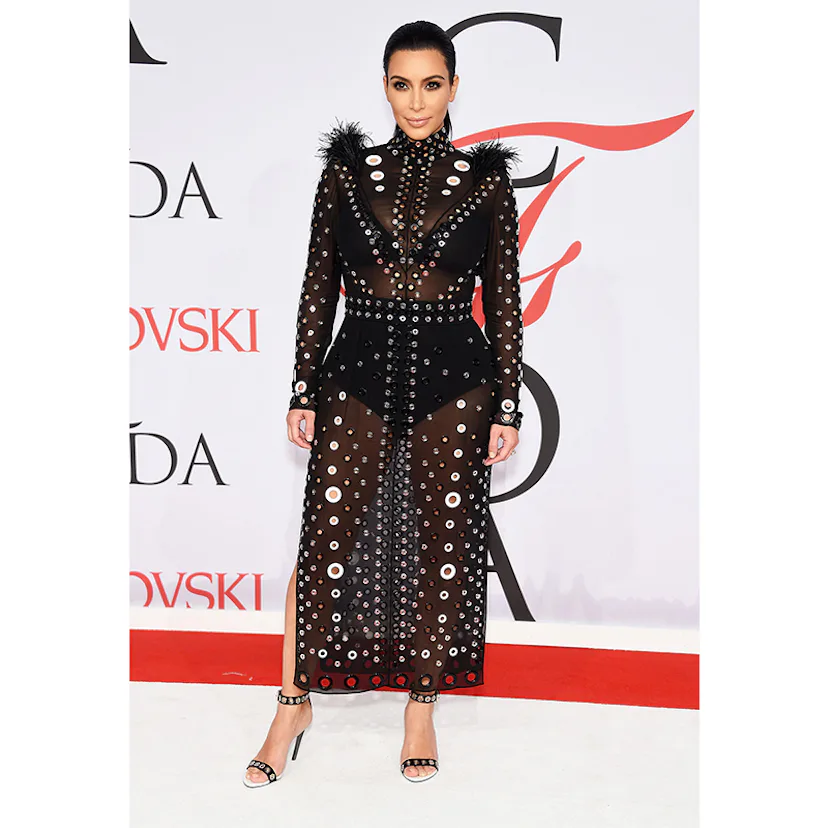 This Is How Kim Kardashian West Does Business-Woman Chic This Is How Kim Kardashian West Does Business-Woman Chic