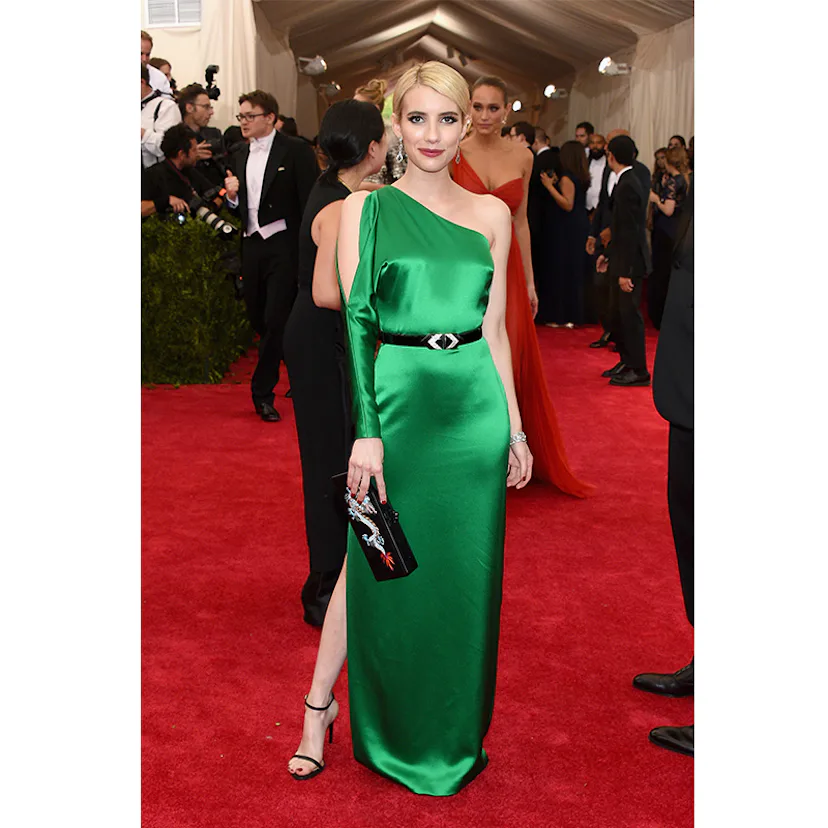 emma roberts green dress Emma Roberts Brings Color to the Red Carpet at Met Gala 2015!