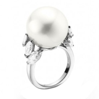 Traditional Classic White South Sea Cultured Pearl Ring