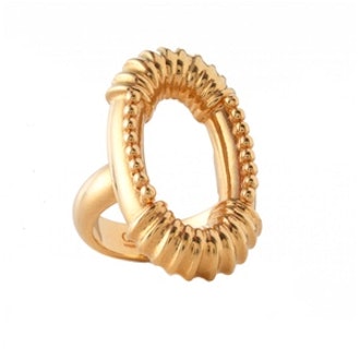 Gold-tone ring with Oval Silhouette