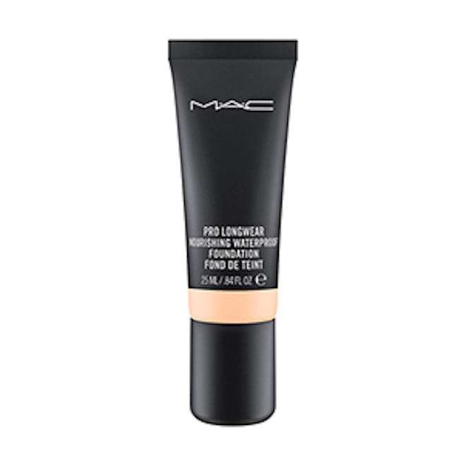 Pro Longwear Nourishing Waterproof Foundation