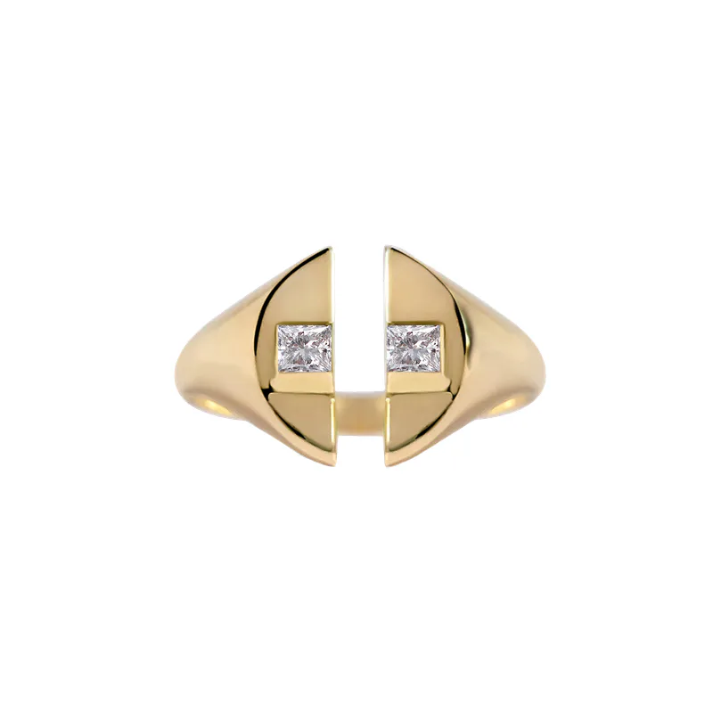 Is This The New Ring Stacking Trend?