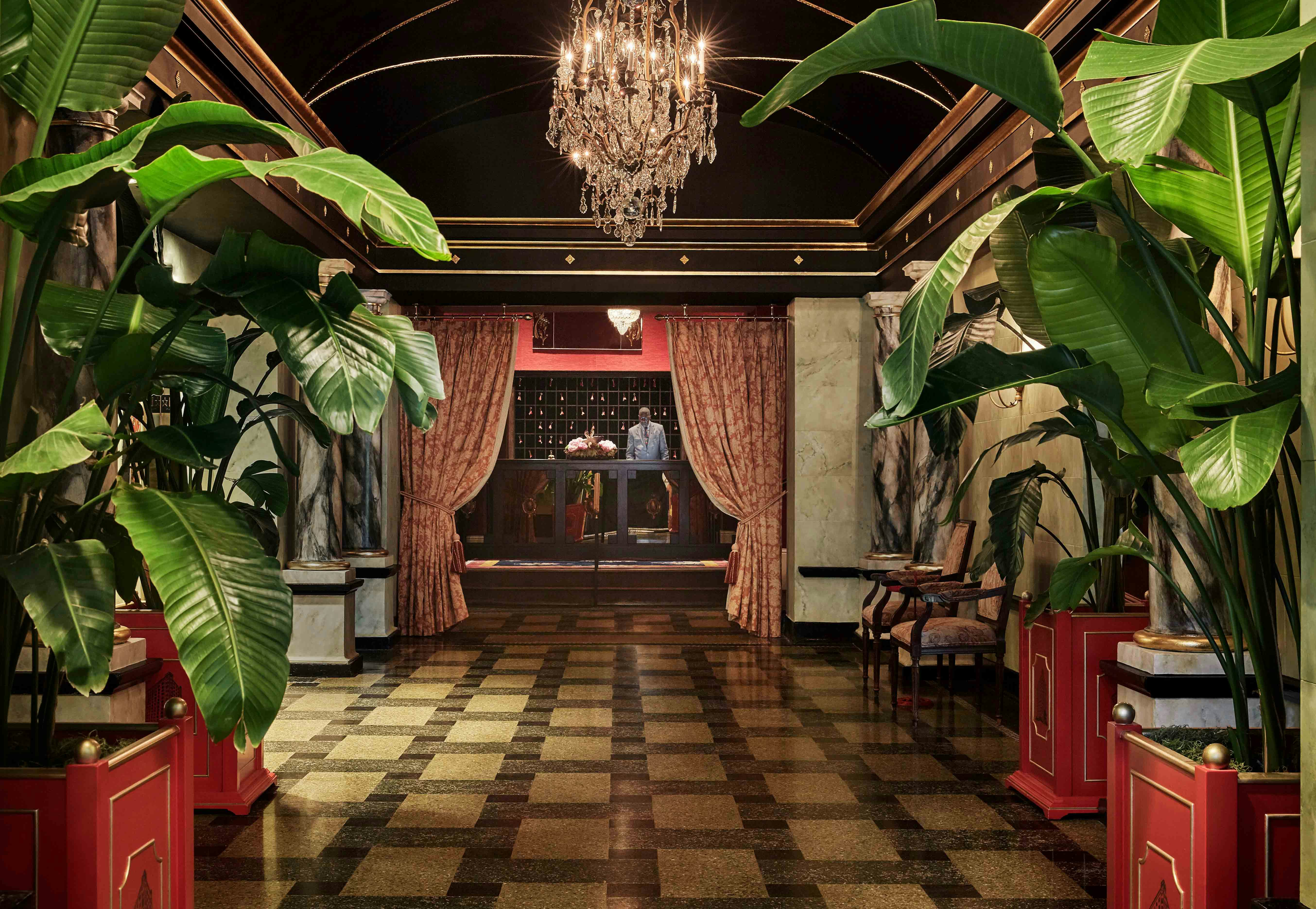 The reception of the Pontchartrain Hotel in New Orleans