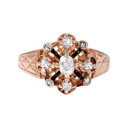 These One-Of-A-Kind Vintage Engagement Rings Are Absolutely Stunning