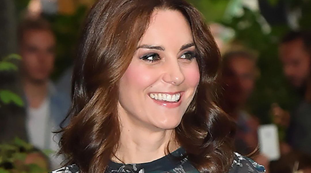 The Secret Meaning Behind Kate Middleton S Pendant Necklace