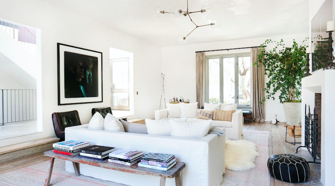 5 Foolproof Ways To Make A Tiny Room Look Bigger
