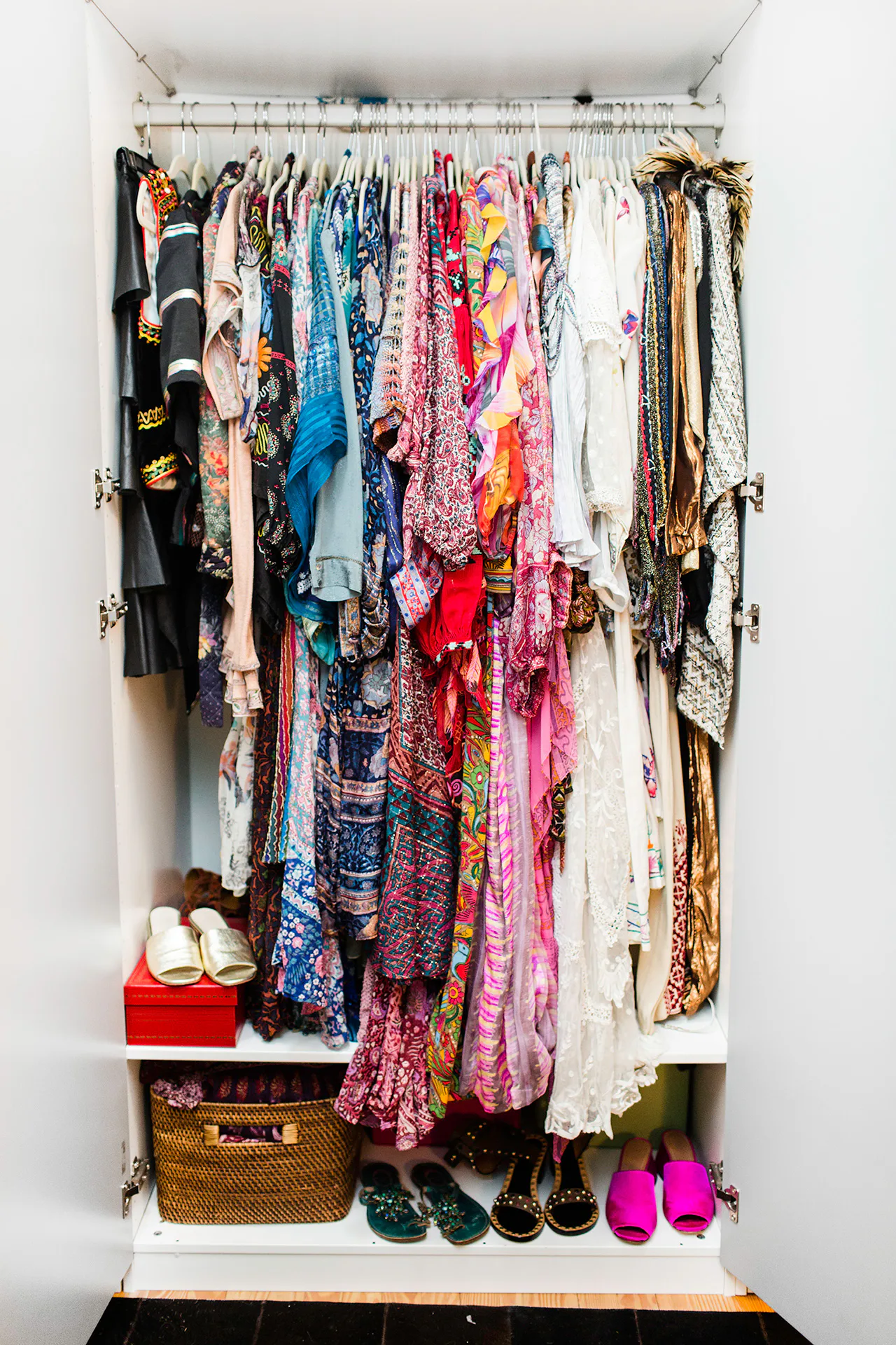How To Score Fashion-Girl Vintage Like A Pro