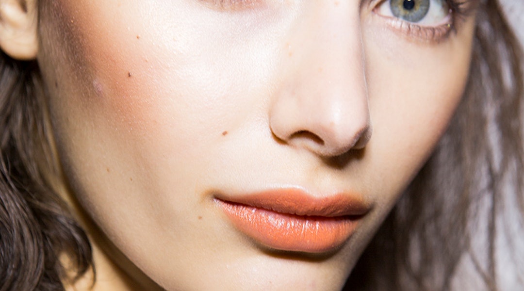 How To Fix Your Eyebrows When You Ve Completely Ruined Them